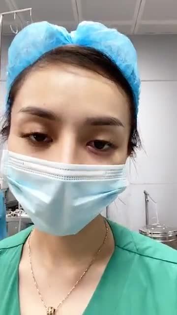 Hút mỡ bắp tay cho khách hàng 44 tuổi.