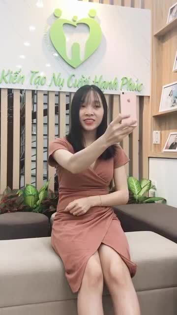 THẨM MỸ NỤ CƯỜI, LOẠI BỎ HOÀN TOÀN RĂNG NHIỄM MÀU KHÁNG SINH