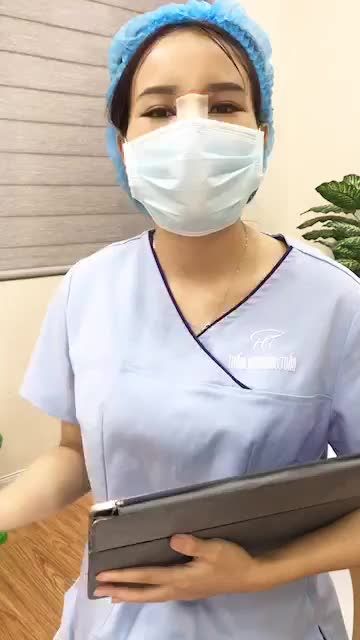 Gặp lại bạn gái 21 tuổi thực hiện nâng mũi cấu trúc Pureform của bác sĩ sau 7 ngày cắt chỉ.