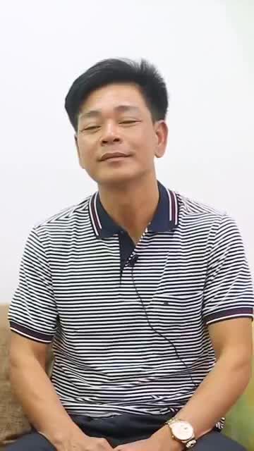 TÂN TRANG NỤ CƯỜI – KHOE BẢN LĨNH PHÁI MẠNH