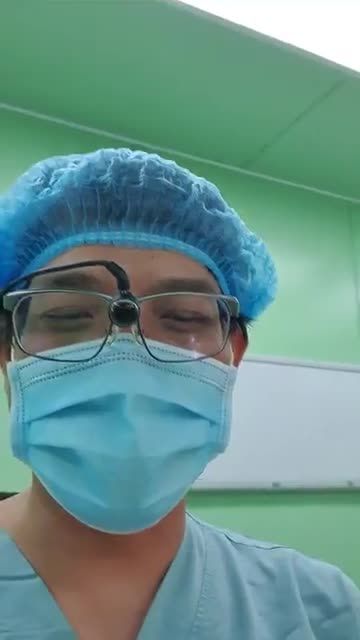 Nâng ngực nội soi chân không