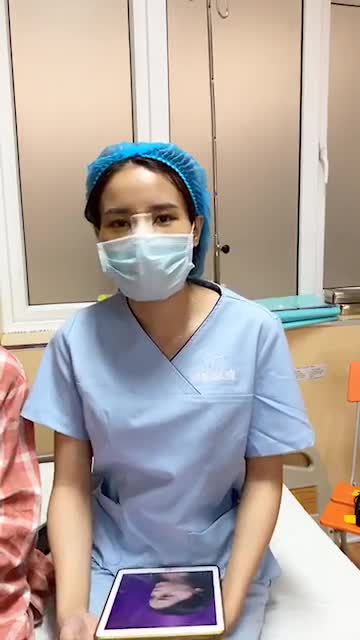 Không hề đau hay bầm tím gì sau thực hiện nâng mũi Sline của bác sĩ.