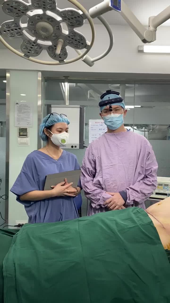 HÚT MỠ + TẠO HÌNH THÀNH BỤNG CÓ CHUYỂN RỐN CHO CHỊ KHÁCH SAU SINH
