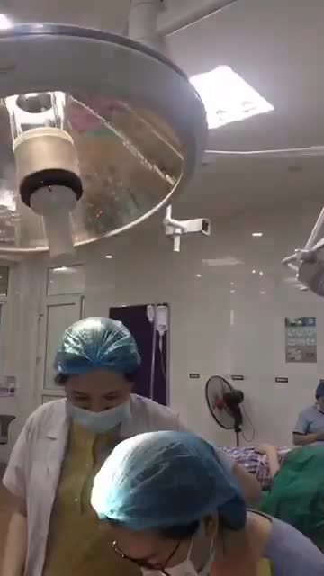 Tiếp tục công việc tiểu phẫu với các dịch vụ