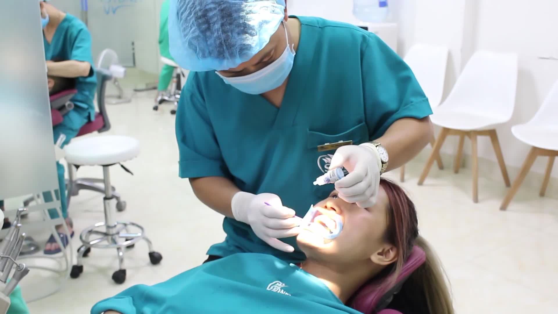 NIỀNG RĂNG MỘT LẦN - XINH ĐẸP VẠN LẦN