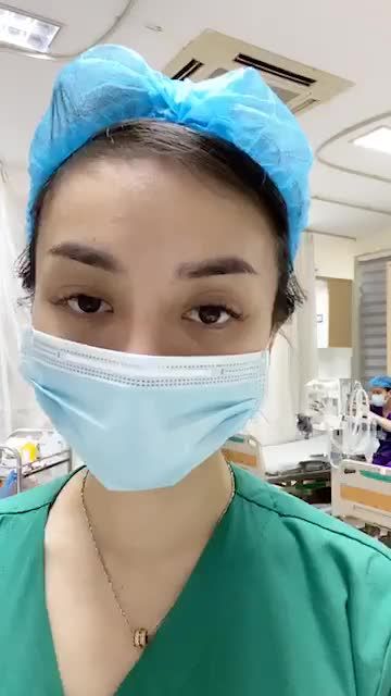 Vòng bụng 107cm, mỡ dầy chắc và sự cải thiện sau thực hiện combo tạo hình bụng và hút mỡ 10 vùng với công nghệ Vaser Lipo.