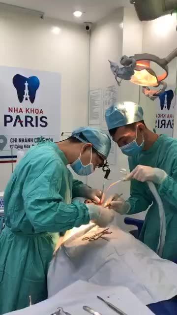 CHỊ THU TÂM VỚI PHẪU THUẬT CẤY GHÉP IMPLANT TRỰC TIẾP TẠI PARIS CỘNG HÒA