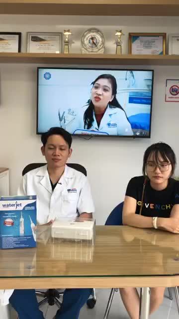 Kh Nguyễn Thuỳ Dương sn 1997 ở Hà Nội, sử dụng dịch vụ chỉnh nha mắc cài sứ thường, do bsi Lưu thực hiện tại nha khoa Paris 39 Quang Trung