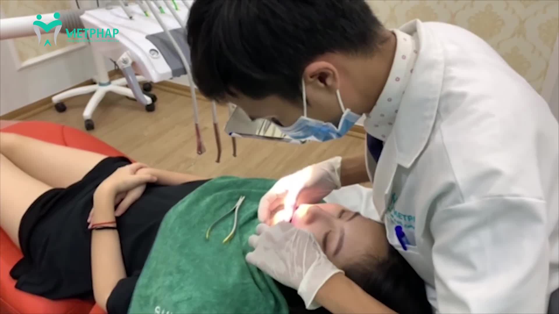 QUY TRÌNH GẮN MẮC CÀI TẠI NHA KHOA QUỐC TẾ VIỆT PHÁP