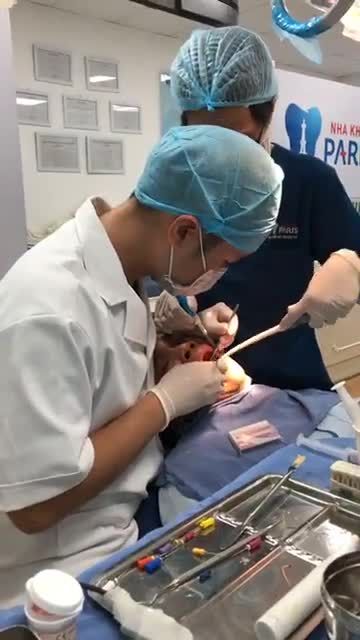 CẬN CẢNH ĐIỀU TRỊ TỦY TẠI NHA KHOA PARIS