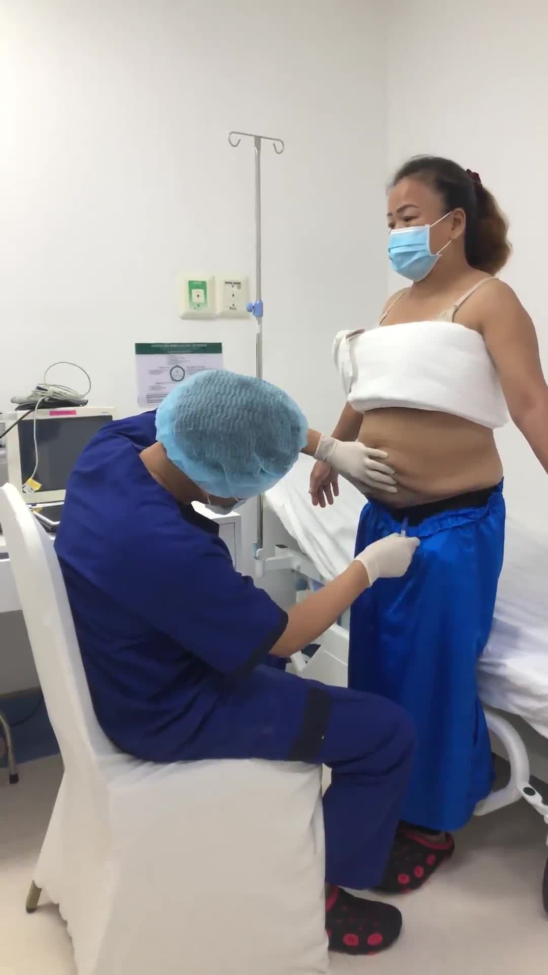 Thêm 1 ca Lipo hút mỡ tạo hình chuẩn bị được Bác sĩ Bệnh viện thẩm mỹ Đông Á hô biến trong buổi chiều nay