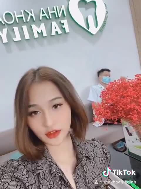 LÀM GÌ CÓ AI MÃI LÀ MỘT CON VỊT XẤU XÍ ĐÂU? THAY ĐỔI NỤ CƯỜI – LÊN HƯƠNG NHAN SẮC