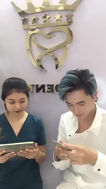 Cùng gặp gỡ anh Trần Tiến đã làm 16 răng sứ. Hôm nay tái khám sau 6 ngày