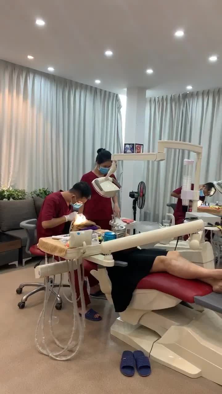 Thứ 7 .... Thứ 7 máu chảy về 138 Tây Sơn