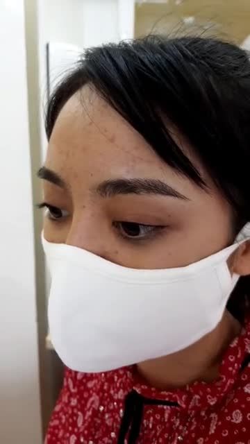 Khách hàng điêu khắc chân mày 6d kết hợp phun mí mở tròng