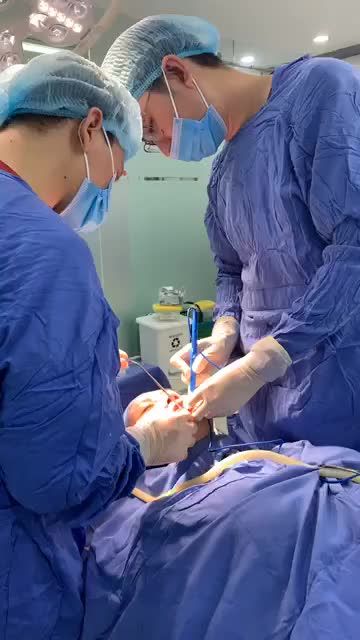 Quy trình độn cằm của BVTM KANGNAM - Kết quả thành công với cằm tăng độ nhô mềm mại cải thiện 99% so với ban đầu