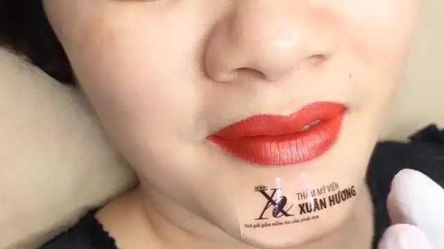 MÔI SAU KHI PHUN ĐẸP MÃN NHÃN, VIỀN MÔI THÂM BIẾN MẤT, SẮC CAM ĐỎ TƯƠI TẮN THẾ CHỖ
