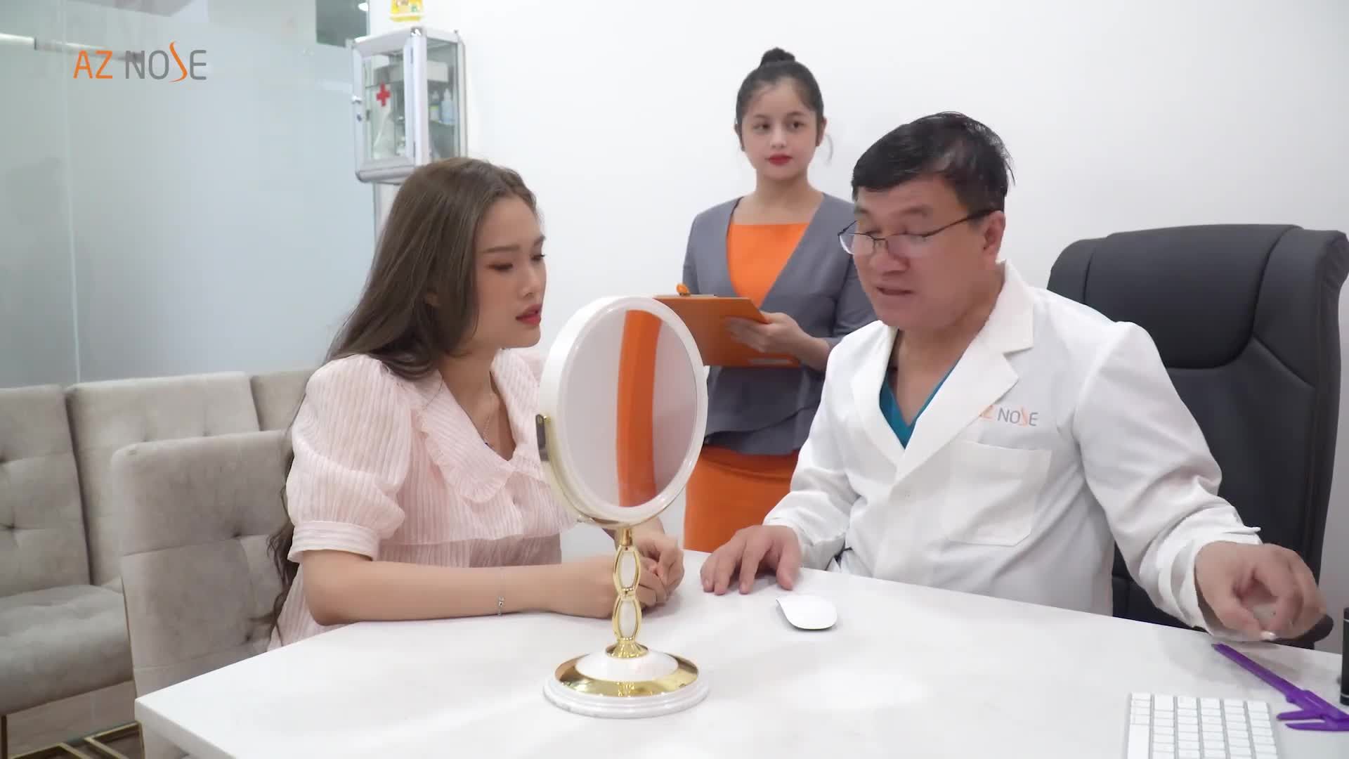 Mũi gồ nguyên thủy - từng tiêm filler - nền mũi không đều
