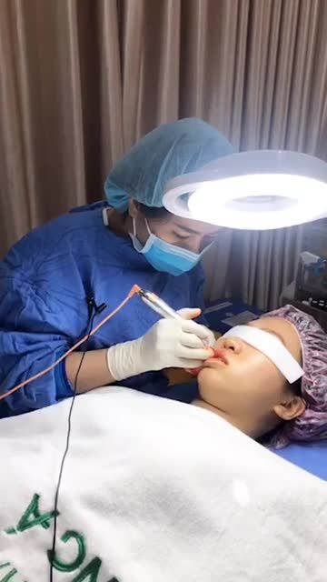 TẠM BIỆT MÔI XỈN MÀU - ĐÓN MÔI HỒNG RẠNG RỠ