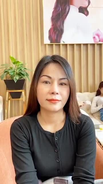Khách hàng tái khám sau 1 năm nâng mũi cấu trúc
