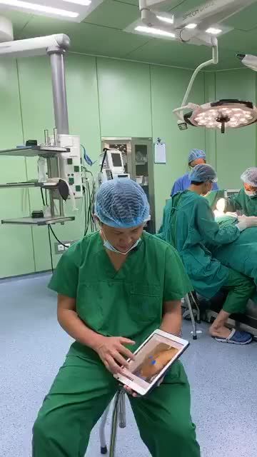 KHÁCH HÀNG NÂNG NGỰC NANOCHIP ERGONOMIX