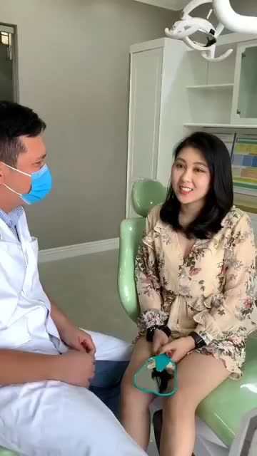 ĐẾN Y TÁ TẠI NHA KHOA GIA ĐÌNH CŨNG LÀM RĂNG SỨ