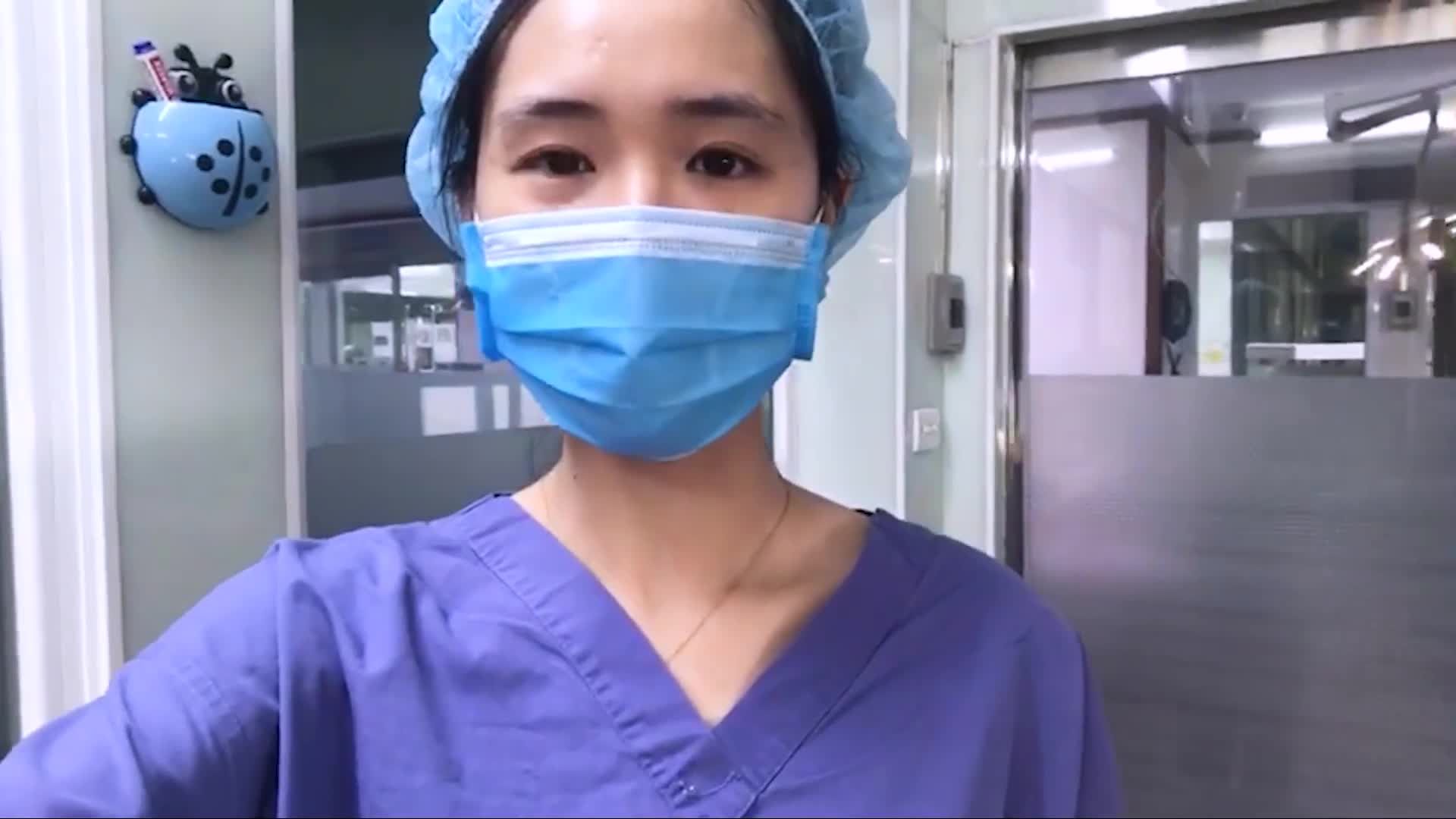 Đến Saigon Young, chúng tôi sẽ giúp chị em "sưởi ấm trái tim" bằng sự thay đổi ngoạn mụn của Vòng 1 đấy