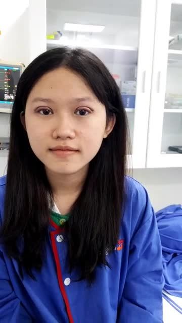 Khách hàng cắt mí trên plasma