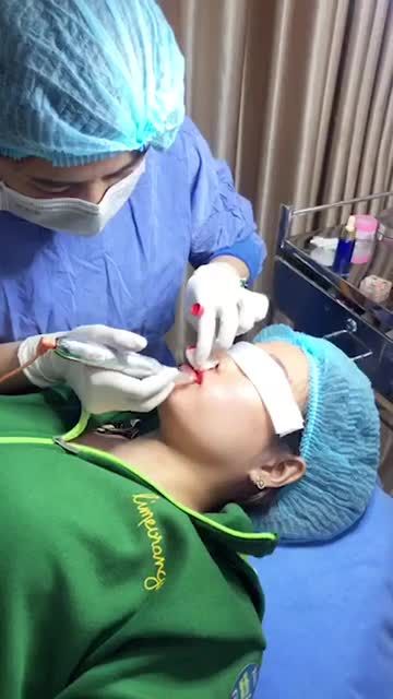 TẠM BIỆT MÔI XỈN MÀU - ĐÓN MÔI HỒNG RẠNG RỠ