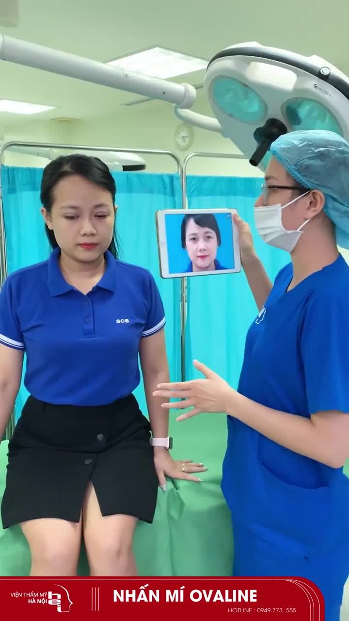 Chị khách hàng xinh đẹp sau khi nghe bạn bè giới thiệu về Viện thẩm mỹ Hà Nội và Ts.Bs Mai Mạnh Tuấn đã không ngần ngại đến đây để thực hiện nhấn mí Ovalline