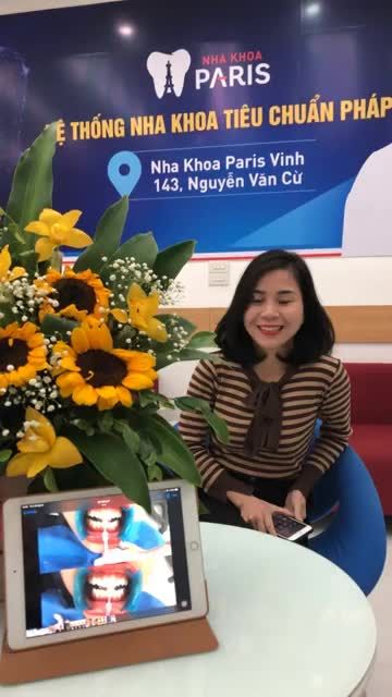 Khách hàng sau tẩy trắng tại nha khoa Paris Vinh Ưu đãi đặc biệt dành cho chị em phụ nữ ngày 20:10 nhé