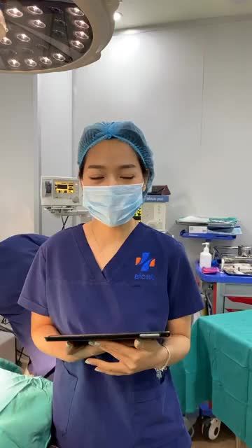 Kết quả nâng mũi cấu trúc Softxil ngay sau làm.Ca phẫu thuật được thực hiện bởi ekip Sline tại bệnh viện Đa Khoa Quốc Tế Bắc Hà.