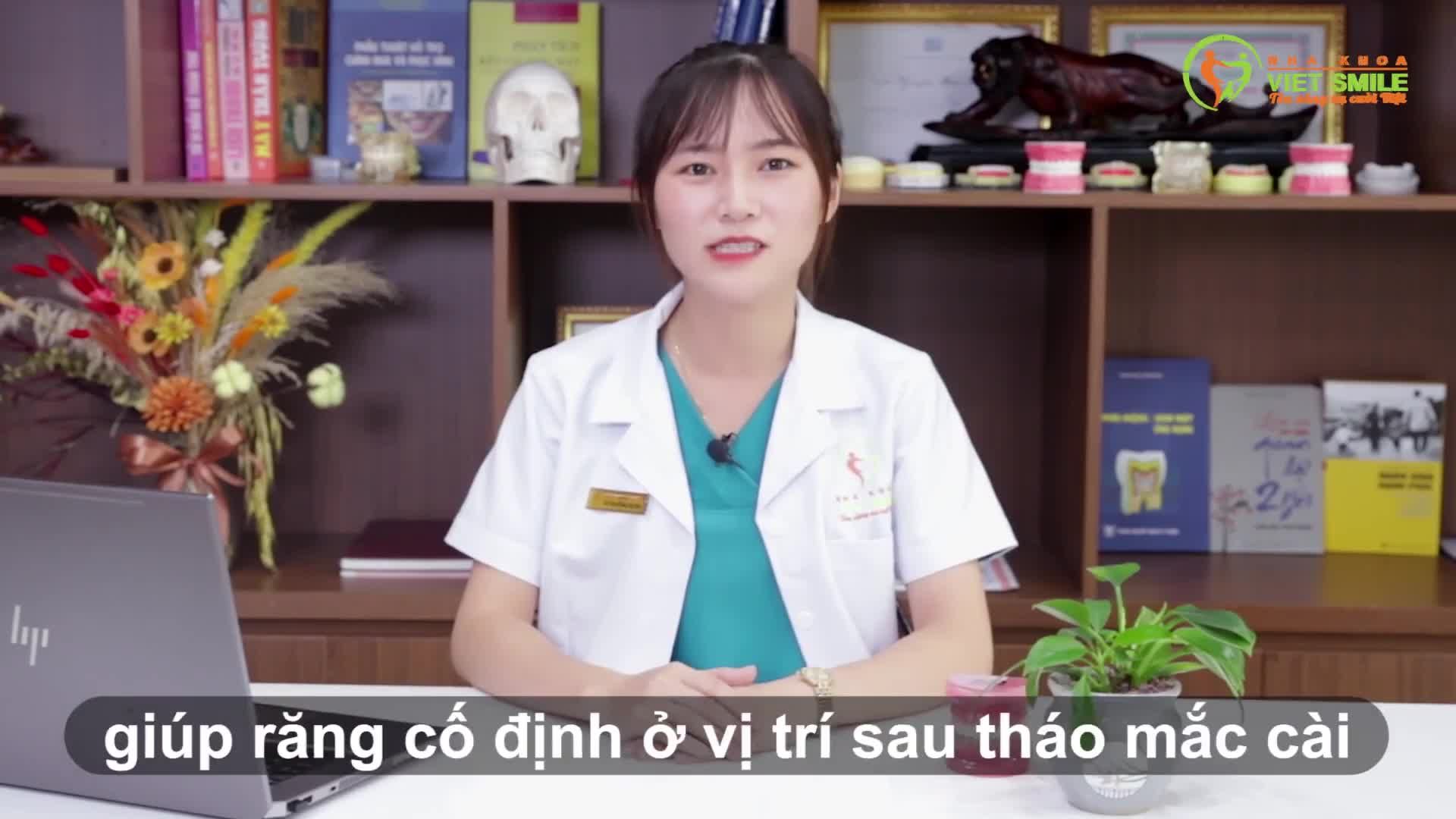 Cùng lắng nghe bác sĩ Vũ Thị Hồng Duyên - Bác sĩ chỉnh nha chuyên sâu - Trung tâm niềng răng nha khoa VIET SMILE giải đáp về hàm duy trì sau chỉnh nha bạn nhé!