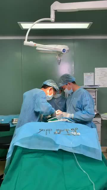 Bác sĩ Tú Dung hô biến mũi NGẮN, HẾCH thành mũi S LINE ĐẸP TINH TẾ