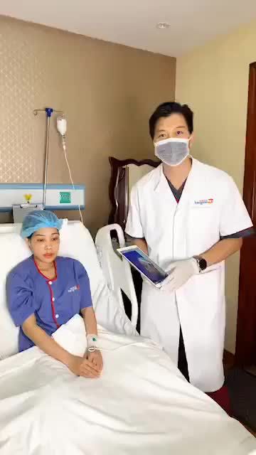THẨM MỸ HÀM HÔ cùng Tiến sĩ Richard Huy