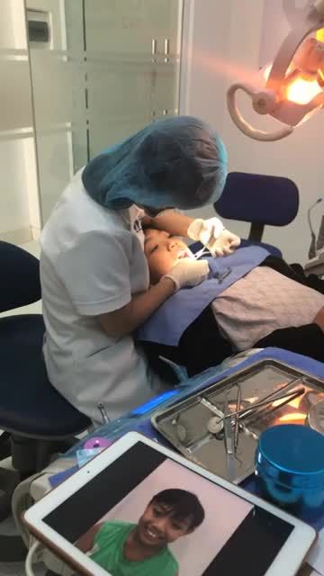 Ca tháo mắc cài cho kh Trần Đặng Bảo Sơn ,14 tuổi ,tại  nha khoa paris vinh