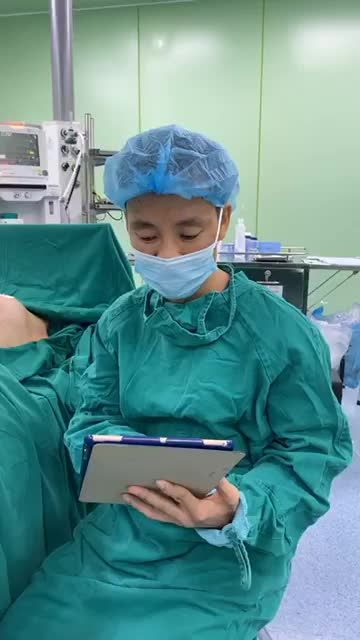 THAY CHẤT LIỆU NGỰC - NÂNG NGỰC túi Nano Chip Ergonomix