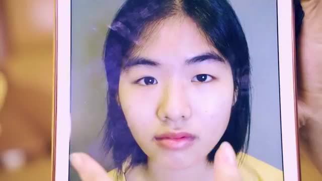 Mời quý khách hàng cùng theo dõi sự thay đổi sau 45 phút Cắt mí giúp cô bé trở nên xinh đẹp rạng ngời.
