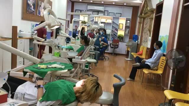 Quá trình lắp hàm tạm chân răng nhân tạo all on 4 cho cô Vân tại Nha Khoa Thùy Anh