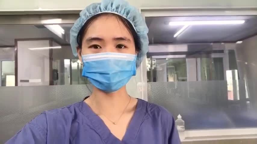 Thêm một khách hàng sở hữu VÒNG 1 quyến rũ " bỏng mắt" nhờ bàn tay tài hoa của các bác sỹ Tươi tại Thẩm mỹ SAIGON YOUNG