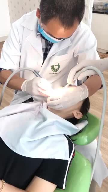CA THẨM MỸ RĂNG CUỐI NGÀY CHO MỘT VỊ KHÁCH HÀNG