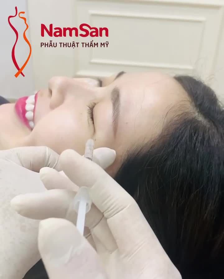 TUYỆT CHIÊU XÓA NHĂN ĐUÔI MẮT CHỈ VỚI 2 PHÚT THỰC HIỆN