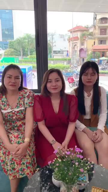 TRẢI NGHIỆM DỊCH VỤ HOÀN TOÀN HÀI LÒNG, CHỊ KHÁCH HÀNG TIN TƯỞNG DẮT MẸ VÀ EM GÁI ĐẾN NÂNG MŨI