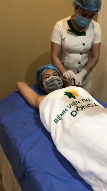 Lông nách khiến chị em thiếu tự tin, không dám mặc váy 2 dây