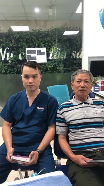 Livestream cảm nhận khách hàng Trịnh Văn Đạo sau dịch vụ cắm 3 trụ ipl Dentium Hàn Quốc tại 12 Thái Thịnh
