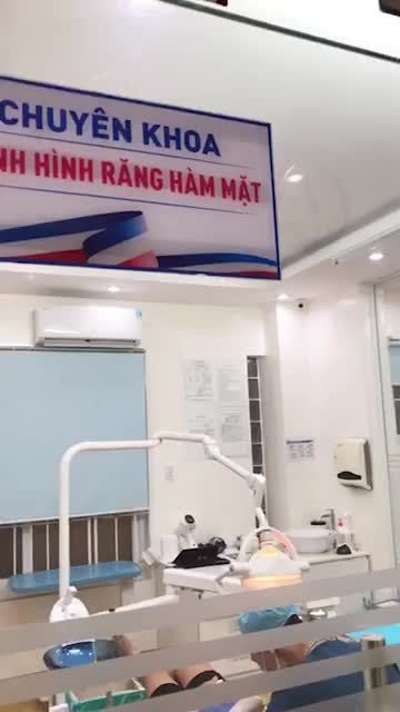 GẮN MẮC CÀI KIM LOẠI CÙNG BS ANH TUẤN.