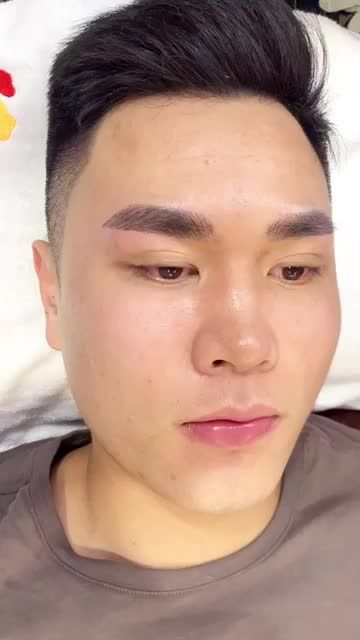 Điêu khắc lông mày nam đẹp hoàn hảo với công nghệ Hair Stroke - không sưng, không đau, không cần nghỉ dưỡng