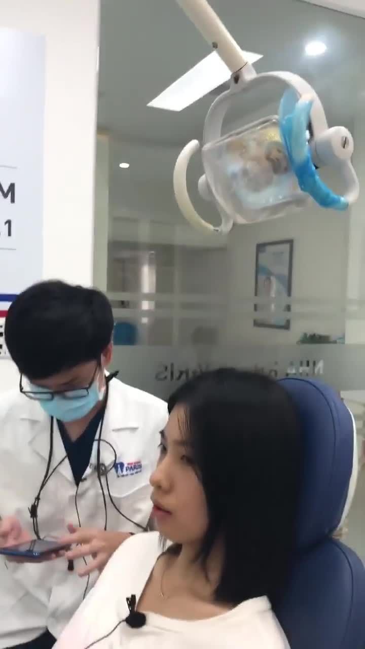 NHỔ RĂNG SỐ 8 TRONG LIỆU TRÌNH CHỈNH NHA TẠI NHA KHOA PARIS 87 NGUYỄN THÁI HỌC, TP HCM.