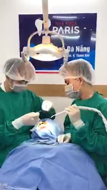 CẮM 1 TRỤ IMPLANT TẠI NHA PARIS ĐÀ NẴNG