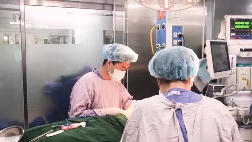 Phẫu thuật nâng V1 khách hàng 33 tuổi